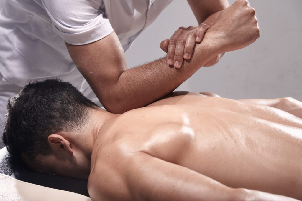 Sports Fitness Massage – Build Faster Würzburg - Kitzingen - Dettelbach Experten sagen, Sie brauchen eine Massage nach dem Training schnelleren Erholung der Muskeln